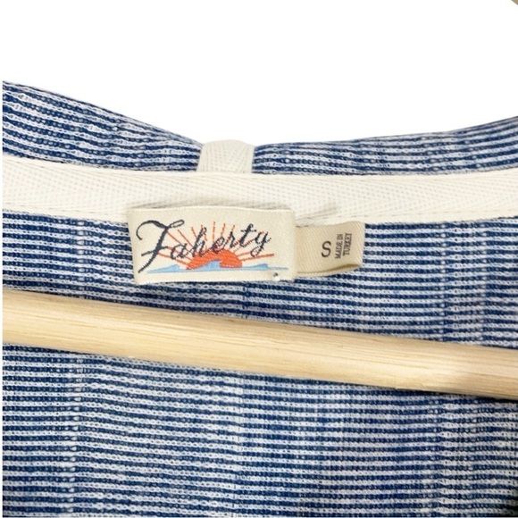 Faherty Islet Poncho Hoodie Sweatshirt Size Small - Picture 8 of 9